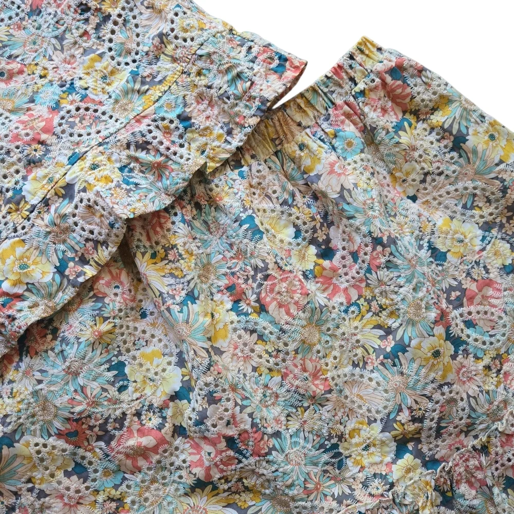 🌸 Solitaire by Raviya Floral‎ Eyelet Two-Piece Skirt Set ~ Size M/L